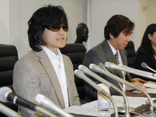 【画像・写真】ＴＯＳＨＩ記者会見「自分が伝えなければならない義務がある」　