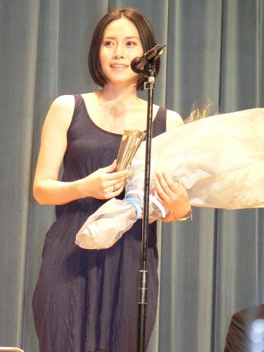 【画像・写真】中谷美紀　はまっているのは移動販売の車エビ