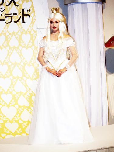 【画像・写真】一歩間違えると大変だけど…深田恭子「早く出たくて出たくて」