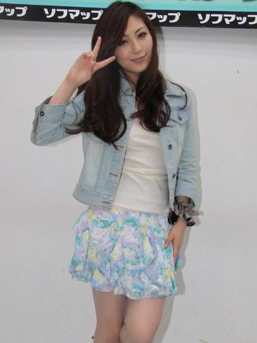 【画像・写真】パンチラたまらん　“挑発的”な超ミニで悩殺