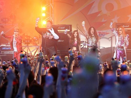 【画像・写真】曙「左肩を脱臼」急きょタンバリンに変更