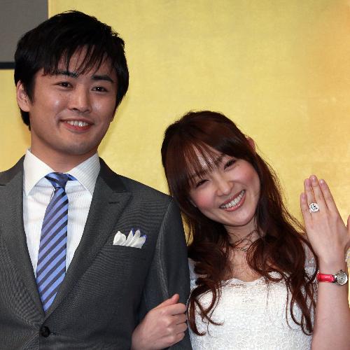 【画像・写真】「子役がデビューしました」…女児誕生“劇団３人”に