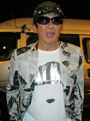 【画像・写真】ほろ酔い状態で登場の玉置　青田との順調アピール