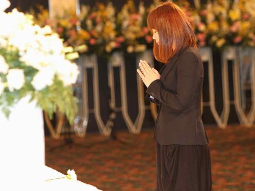 【画像・写真】絢香３２２日ぶり公の場で“音楽の父”に感謝