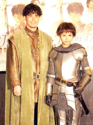 【画像・写真】伊藤英明“親友”海老蔵へはノーコメント