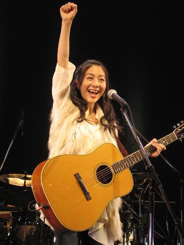 【画像・写真】植村花菜　地元凱旋！おばあちゃんに「紅白」報告