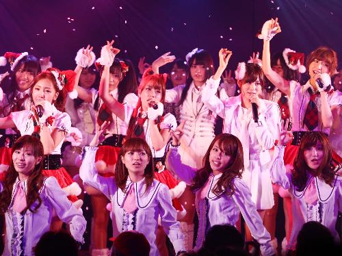 【画像・写真】７人だったあの日を再現　元ＡＫＢ４８大堀恵「制服もう限界」