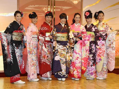 【画像・写真】艶やか晴れ着姿　２０歳の福田沙紀はお酒解禁