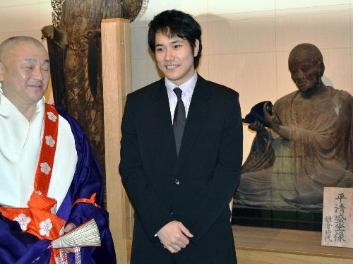 【画像・写真】松山ケンイチ“頭ツルツル”清盛になりきる