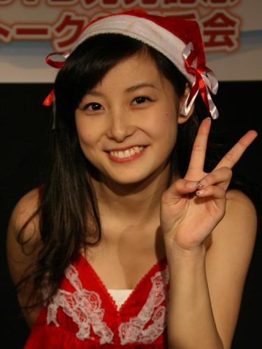 【画像・写真】“恩人”はつんく♂　18歳グラドル　たわわなＦ乳は弾けんばかり