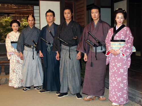 【画像・写真】中越典子と交際順調？永井大　幸せそうな笑顔　