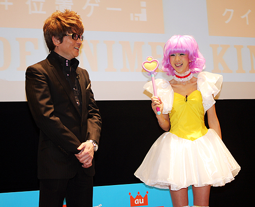 「アニメ王決定戦」記者発表イベントに登場した哀川翔（左）とほしのあき