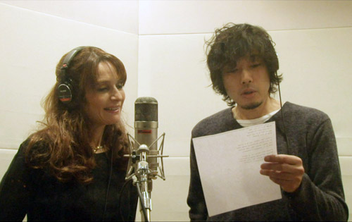 斉藤和義（右）とデュエットした「歩いて帰ろう」のレコーディングに臨むクレモンティーヌ
