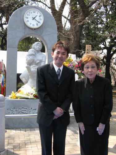 東京大空襲追悼イベントを開催した海老名香葉子さんと林家三平