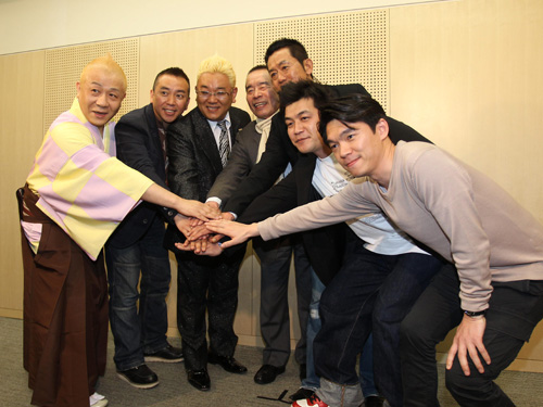 【画像・写真】サンドも高座　小朝らがチャリティー落語会