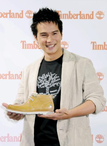 【画像・写真】涙で被災地支援誓った　市原隼人「１人で仙台に行く」