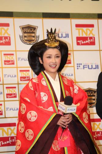 【画像・写真】石川梨華「篤姫」役なのにホステス修業！？