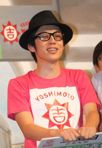 お笑いイベント「ＷＯＮＤＥＲ　ＣＡＭＰ　ＴＯＫＹＯ」の製作発表に登場したキングコング・西野亮廣