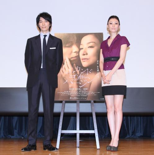 映画「セカンドバージン」トークショーイベントに主席した、長谷川博己（左）と田丸麻紀
