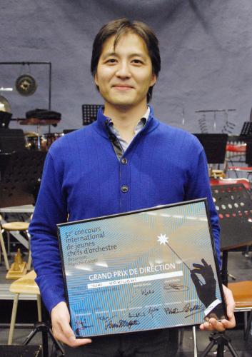 ブザンソン国際若手指揮者コンクールで優勝した垣内悠希（かきうち・ゆうき）さん