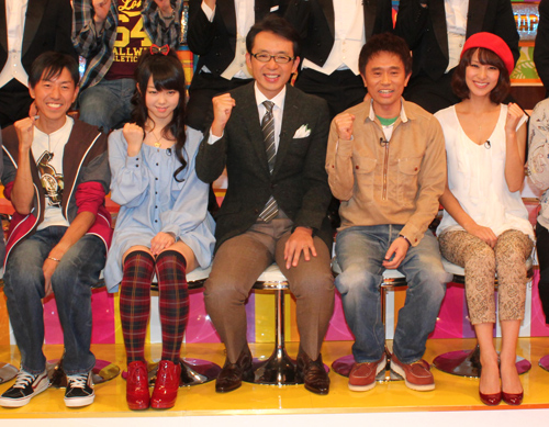 「ジャパーン４７ｃｈスーパー！」の制作発表に出席した（左から）福田充徳、峯岸みなみ、福沢朗アナ、浜田雅功、小泉里子