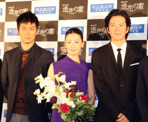 【画像・写真】蜜のように甘い？“悪女”檀れい　夫の不倫報道に「ははははっ」