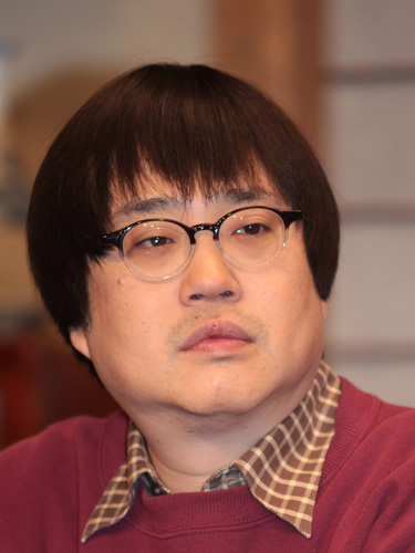 【画像・写真】４度目の結婚　六角精児　２度目の妻と元のサヤに収まる