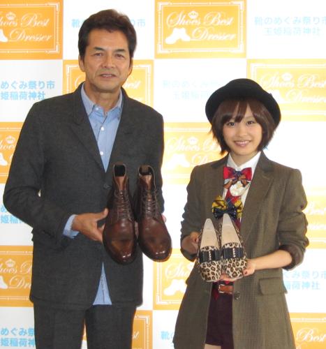 【画像・写真】高橋愛　モー娘卒業後、初の受賞に大喜び