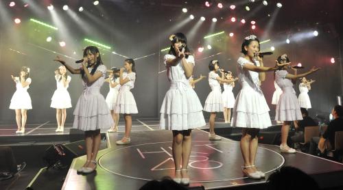 【画像・写真】ＨＫＴ４８が劇場で初公演！チケット完売、ファン行列