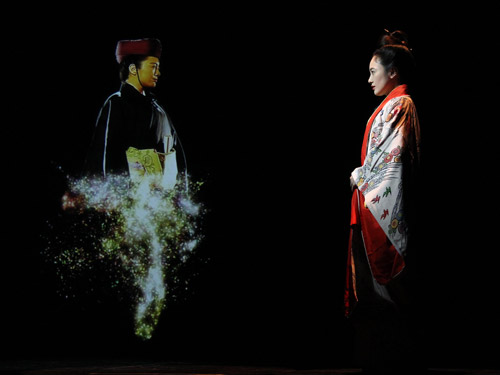 【画像・写真】仲間由紀恵　ホログラムの“分身”と絶妙な掛け合い