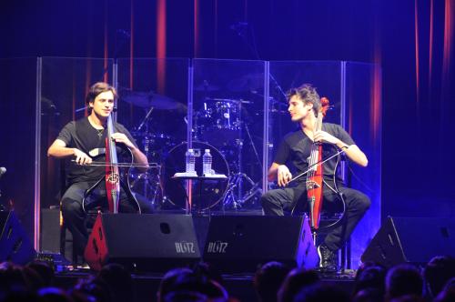【画像・写真】「２ＣＥＬＬＯＳ」ピチカートで１０００人沸かせる