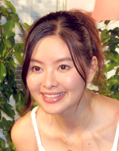 ブログで結婚を報告した吉野紗香