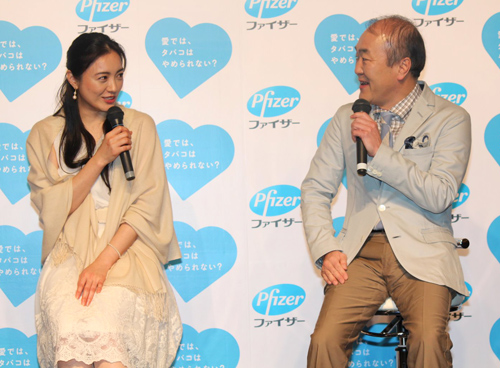 【画像・写真】仲間由紀恵と“歳の差夫婦”　恐縮する温水洋一「僕でいいのかな」