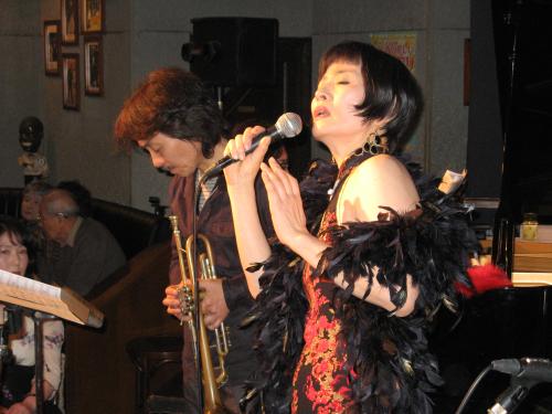 「スポニチ文化芸術大賞優秀賞」の受賞記念ライブを行ったジャズ歌手の澄淳子