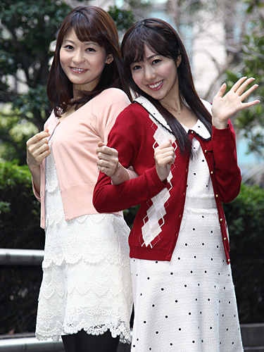 ＢＳジャパンの新番組でキャスターを務める高樹千佳子（左）と松本あゆ美