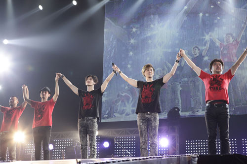 【画像・写真】東方神起　ツアーファイナル！ユンホがピン芸人のモノマネ