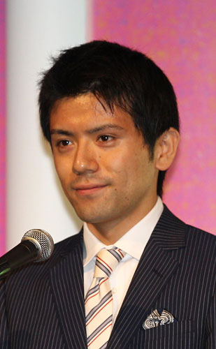 【画像・写真】日テレ　青木源太アナ　番組で“明日結婚します”お相手は稲森いずみ似同級生