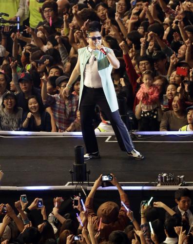 「江南スタイル」が米ビルボードチャートで２週連続２位になった韓国の男性歌手ＰＳＹ