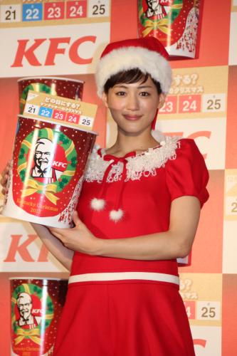 「２０１２　ケンタッキーフライドチキン／　クリスマスキャンペーン」およびＣＭ発表会にサンタ姿で登場した綾瀬はるか