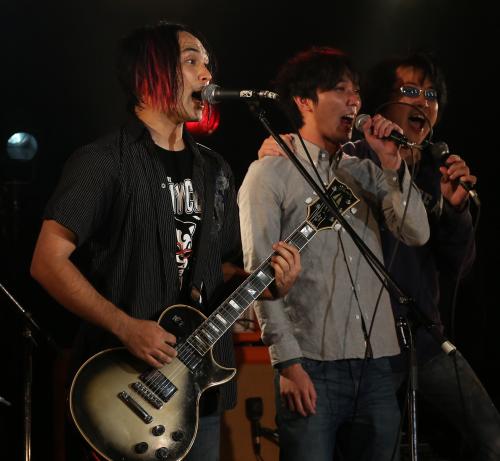 【画像・写真】桑名魂引き継ぐ！長男・美勇士、父・正博さん追悼唱