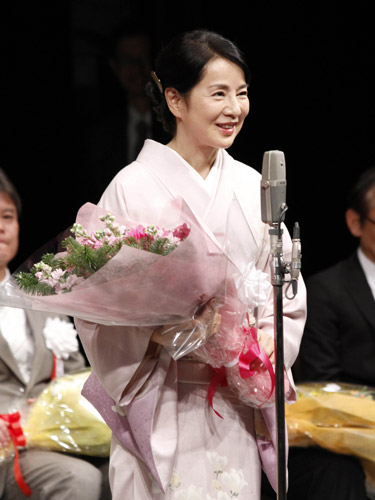 第３６回山路ふみ子映画賞で、女優賞を受賞した吉永小百合