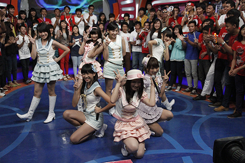 インドネシアの人気番組でパフォーマンスを披露したＪＫＴ４８（C）JKT48 Project