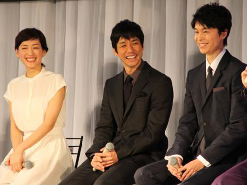 大河ドラマ「八重の桜」に出演する（左から）綾瀬はるか、西島秀俊、長谷川博己