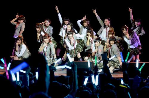 【画像・写真】ＳＮＨ４８　上海でデビュー、メンバー２４人　ヘビロテ中国版披露