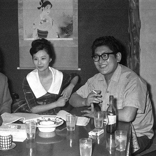 １９６１年６月、新婚当時の小山明子と大島渚監督