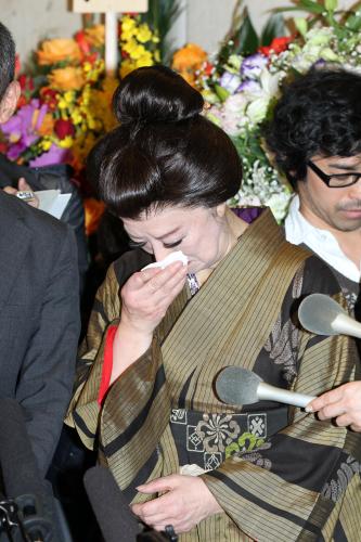 【画像・写真】小山明子　気丈に主演舞台初日「大島が私のために選んでくれた日」