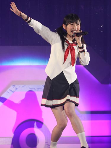 【画像・写真】高校サッカーＶ呼んだ！？まゆゆ鵬翔制服着ていた