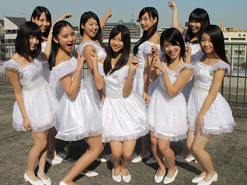 【画像・写真】21年ぶりのアイドル「さんみゅ～」　岡田有希子さん代表曲でデビュー