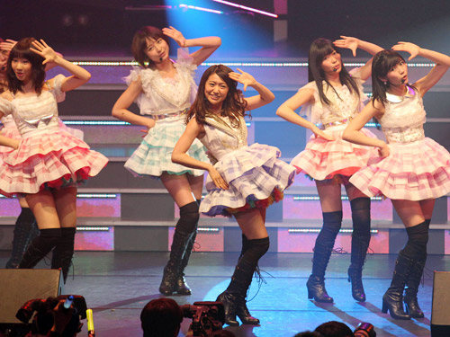 【画像・写真】ＡＫＢ史上最大ライブ！女性アーティスト初の日産スタジアム