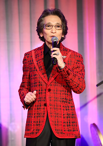 【画像・写真】梶光夫　４５年ぶり新曲、自らデザイン１７億円ジュエリー初披露